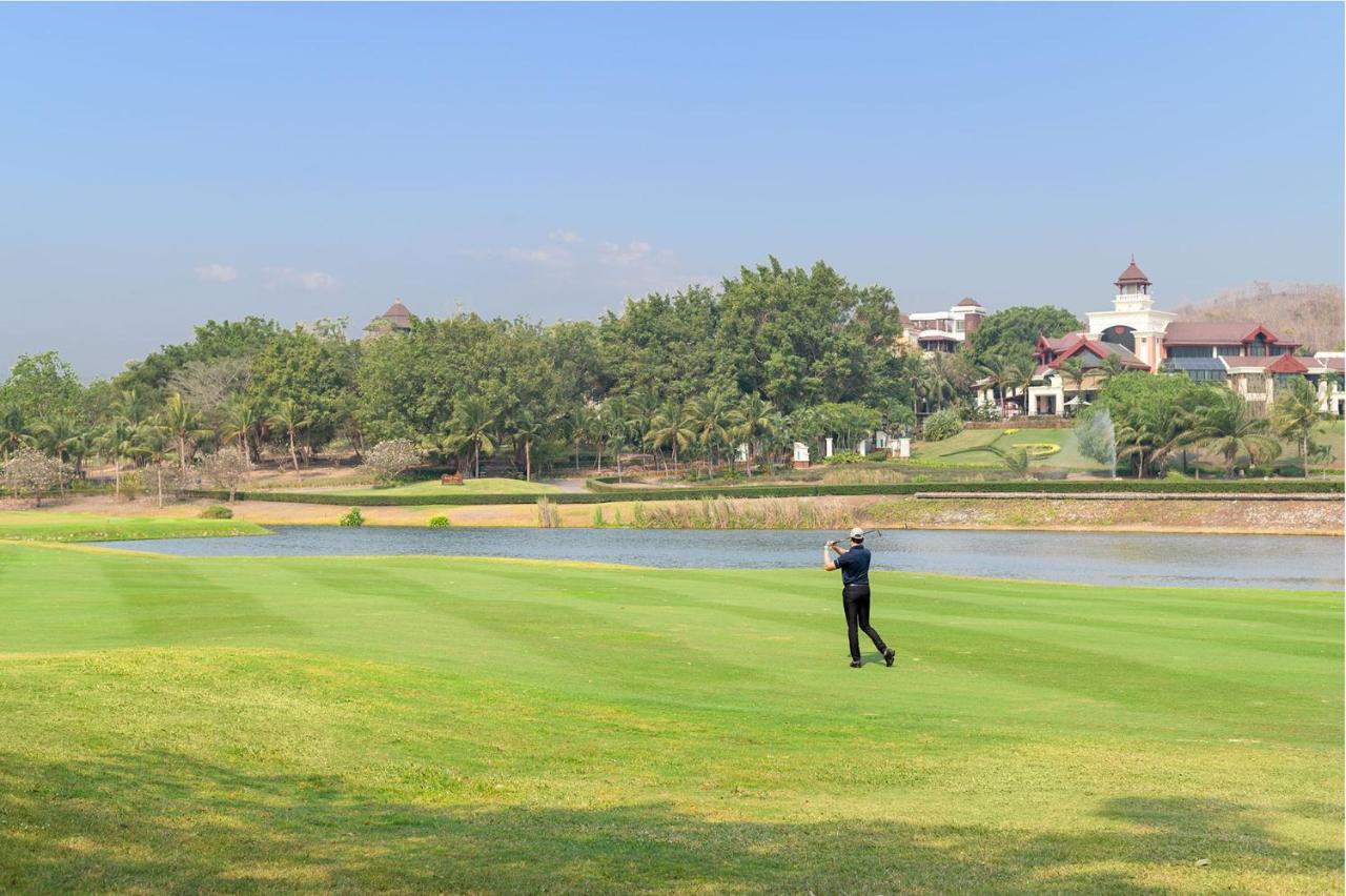 Springfield Village Golf & Spa Cha-Am Extérieur photo