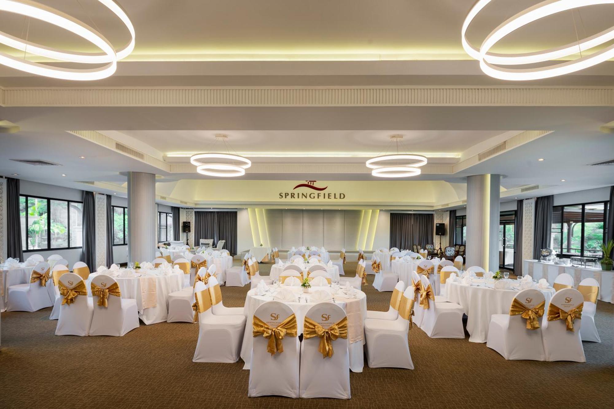 Springfield Village Golf & Spa Cha-Am Extérieur photo