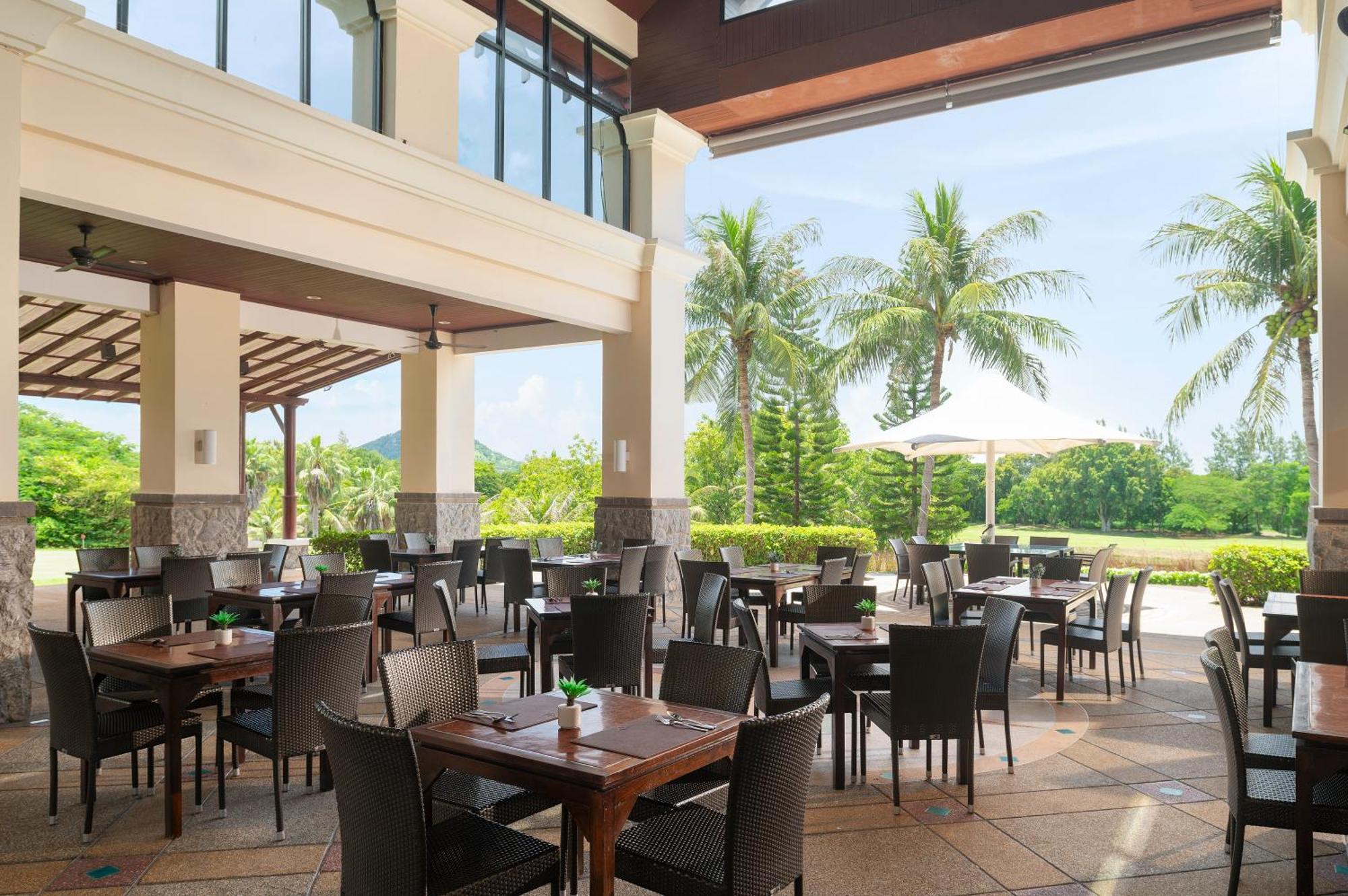Springfield Village Golf & Spa Cha-Am Extérieur photo